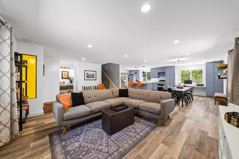 Living - 9057 Simmons Rd, Redding, CA 96001 photo 1 of 4