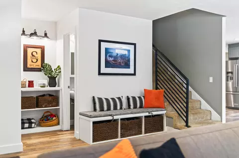 Entry Way - 9057 Simmons Rd, Redding, CA 96001 photo 1 of 5