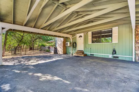 Exterior - 9057 Simmons Rd, Redding, CA 96001 photo 11 of 18