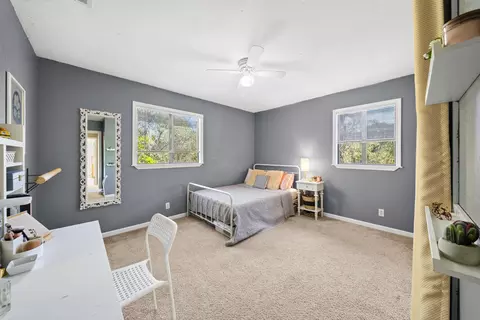 Bedroom - 9057 Simmons Rd, Redding, CA 96001 photo 3 of 8