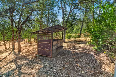 Exterior - 9057 Simmons Rd, Redding, CA 96001 photo 17 of 18