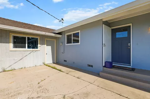 Exterior - 13497 Old Oregon Trl, Redding, CA 96003 photo 3 of 11
