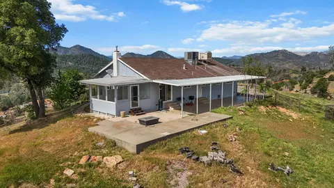 Exterior - 13497 Old Oregon Trl, Redding, CA 96003 photo 10 of 11