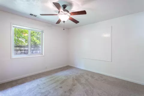 Bedroom - 20124 Old Alturas Rd, Redding, CA 96003 photo 1 of 3