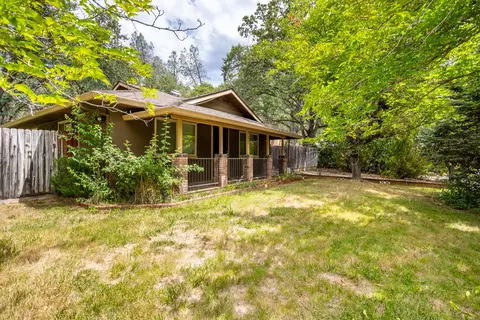 Exterior - 20124 Old Alturas Rd, Redding, CA 96003 photo 12 of 13
