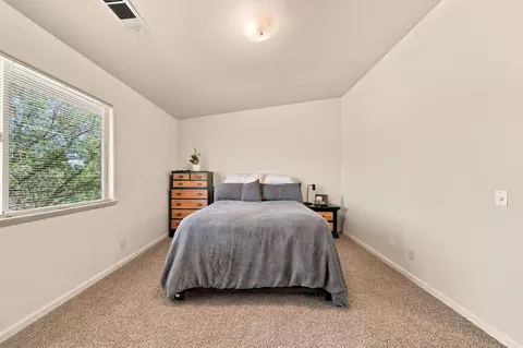 Bedroom - 1088 Burton Dr, Redding, CA 96003 photo 2 of 4