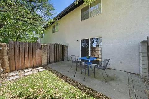 Exterior - 1088 Burton Dr, Redding, CA 96003 photo 4 of 4
