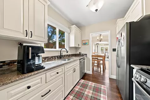 Kitchen - 940 Cedar St, Red Bluff, CA 96080 photo 2 of 2