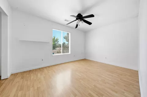 Bedroom - 743 Coffeeberry Ln, Redding, CA 96003 photo 5 of 5