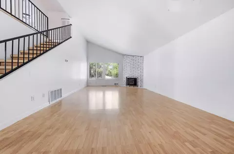 Living - 743 Coffeeberry Ln, Redding, CA 96003 photo 2 of 5