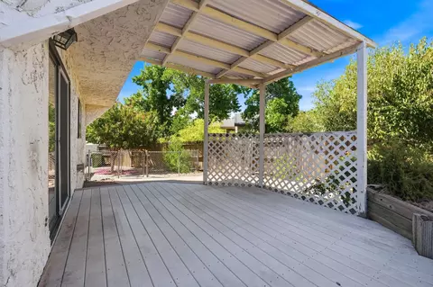 Exterior - 743 Coffeeberry Ln, Redding, CA 96003 photo 4 of 8