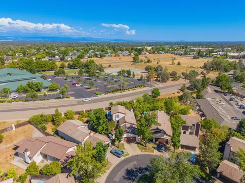 View/Area - 743 Coffeeberry Ln, Redding, CA 96003 photo 5 of 6
