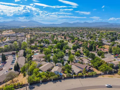 View/Area - 743 Coffeeberry Ln, Redding, CA 96003 photo 3 of 6