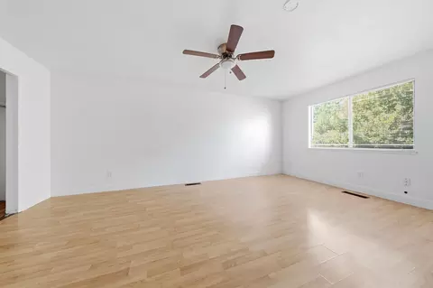 Living - 743 Coffeeberry Ln, Redding, CA 96003 photo 5 of 5
