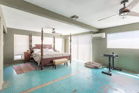 Bedroom - 1664 Victor Ave, Redding, CA 96002 photo 1 of 1
