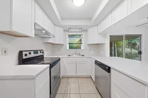 Kitchen - 3394 Cessna Dr, Redding, CA 96001 photo 2 of 3