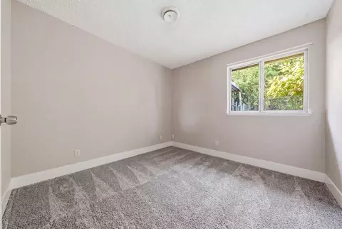 Bedroom - 3394 Cessna Dr, Redding, CA 96001 photo 4 of 8
