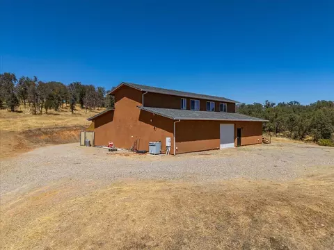 19600 Hidden Hills Rd, Cottonwood, CA 96022