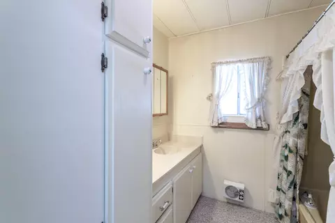 Undisclosed, Redding, CA 96003 photo 10