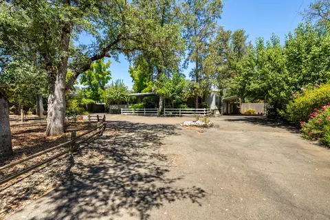 Undisclosed, Redding, CA 96003 photo 28