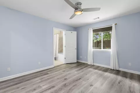 Bedroom - 672 Reddington Dr, Redding, CA 96003 photo 5 of 11