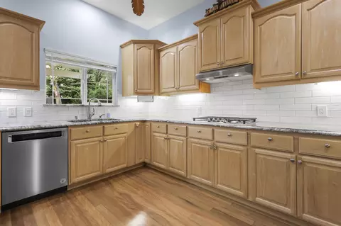 Kitchen - 672 Reddington Dr, Redding, CA 96003 photo 2 of 4
