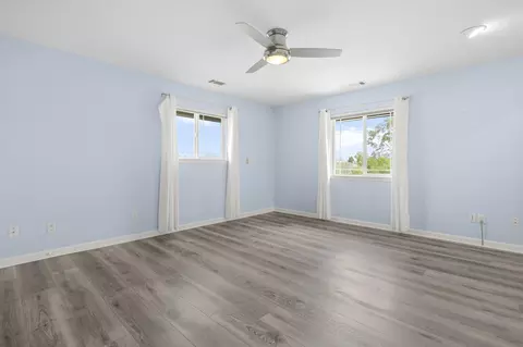 Bedroom - 672 Reddington Dr, Redding, CA 96003 photo 10 of 11