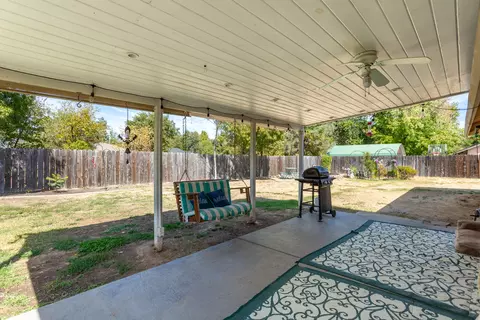 Exterior - 2638 Evergreen Way, Redding, CA 96001 photo 2 of 9