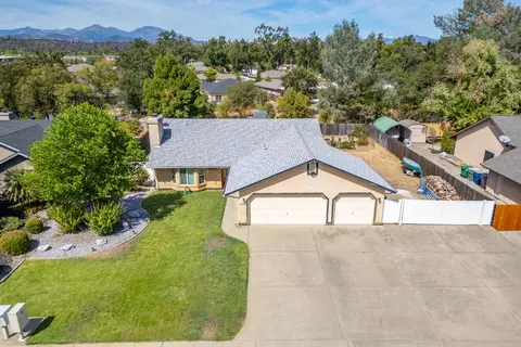 View/Area - 2638 Evergreen Way, Redding, CA 96001 photo 4 of 5