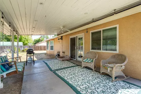 Exterior - 2638 Evergreen Way, Redding, CA 96001 photo 3 of 9