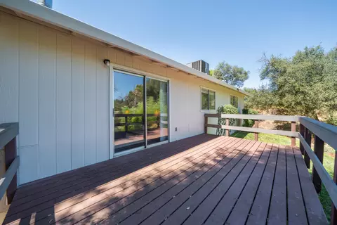 Exterior - 3447 Odin Ct, Redding, CA 96002 photo 7 of 16