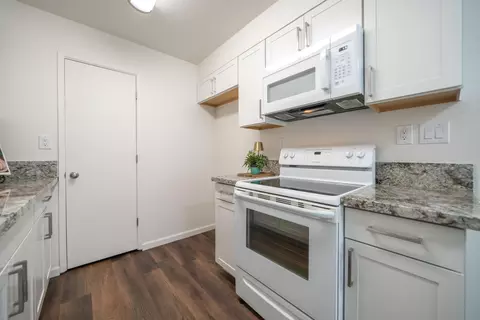 Kitchen - 3447 Odin Ct, Redding, CA 96002 photo 2 of 4