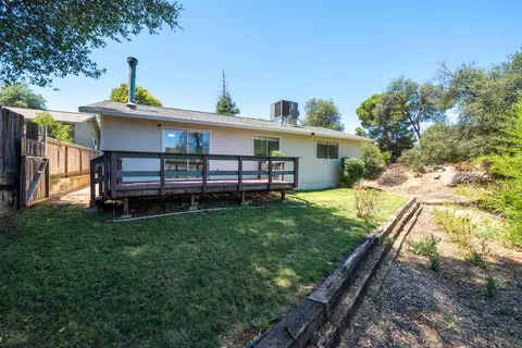 Exterior - 3447 Odin Ct, Redding, CA 96002 photo 10 of 16