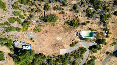 15944 Ganim Ln, Redding, CA 96001 photo 9