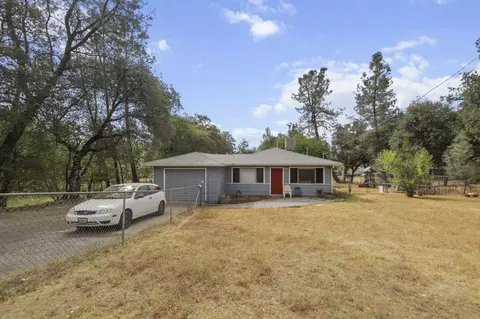 Exterior - 12045 Lake Blvd, Redding, CA 96003 photo 12 of 13