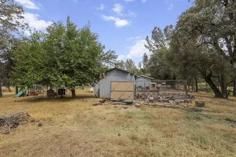 Exterior - 12045 Lake Blvd, Redding, CA 96003 photo 11 of 13
