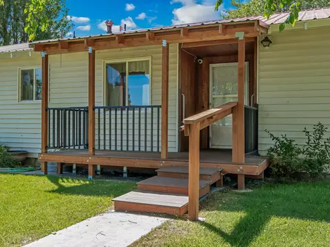 Exterior - 2879 State Highway 299e #A & B, Adin, CA 96006 photo 9 of 14