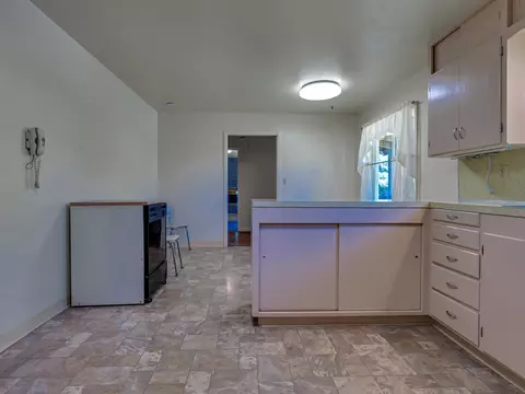 Kitchen - 2879 State Highway 299e #A & B, Adin, CA 96006 photo 11 of 11