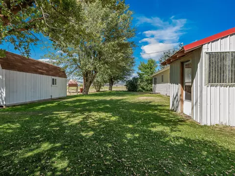 Exterior - 2879 State Highway 299e #A & B, Adin, CA 96006 photo 10 of 14