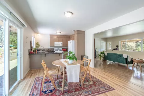 Dining - 9380 Placer Rd, Redding, CA 96001 photo 1 of 3