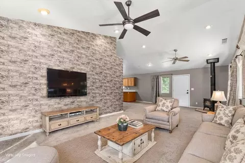 Living - 8550 Muletown Rd, Redding, CA 96001 photo 1 of 4