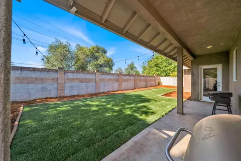 Exterior - 4178 Sunflower Dr, Redding, CA 96001 photo 5 of 9