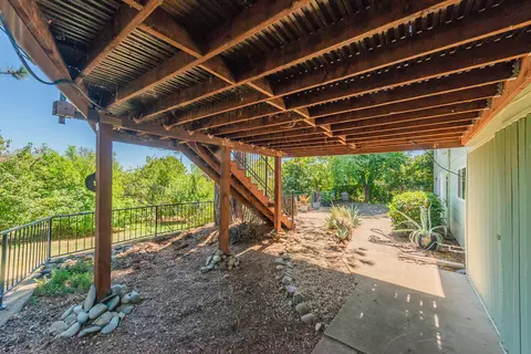 Exterior - 3600 Scenic Dr, Redding, CA 96001 photo 30 of 32