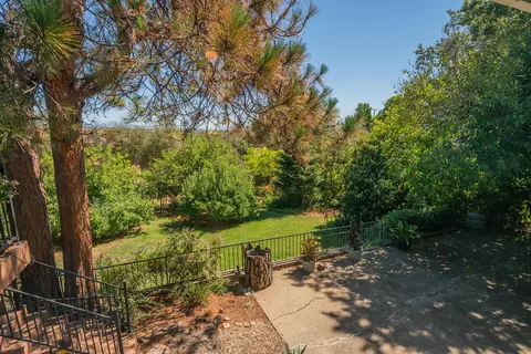 Exterior - 3600 Scenic Dr, Redding, CA 96001 photo 26 of 32