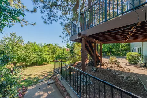 Exterior - 3600 Scenic Dr, Redding, CA 96001 photo 29 of 32