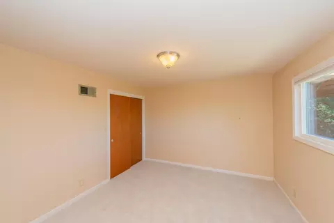 Bedroom - 3600 Scenic Dr, Redding, CA 96001 photo 4 of 9
