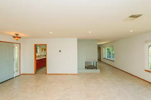 Living - 3600 Scenic Dr, Redding, CA 96001 photo 7 of 19