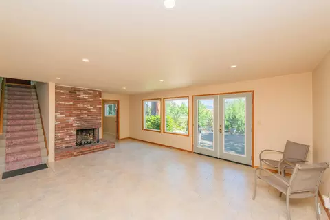 Living - 3600 Scenic Dr, Redding, CA 96001 photo 15 of 19