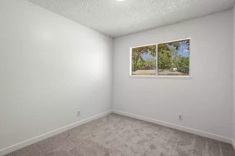 Bedroom - 3524 Orion Way, Redding, CA 96002 photo 4 of 7