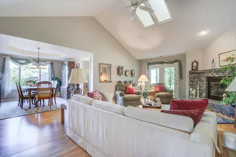 4463 Oak Glen Dr, Redding, CA 96001 photo 10